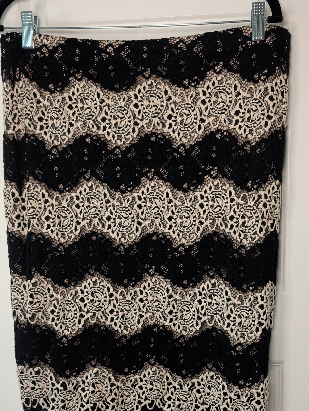 Soprano Black and Cream Lace Stripe Pencil Skirt - Picture 5 of 6